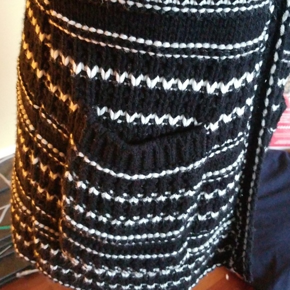 ANTHROPOLOGIE big comfy cardigan - Picture 3 of 6